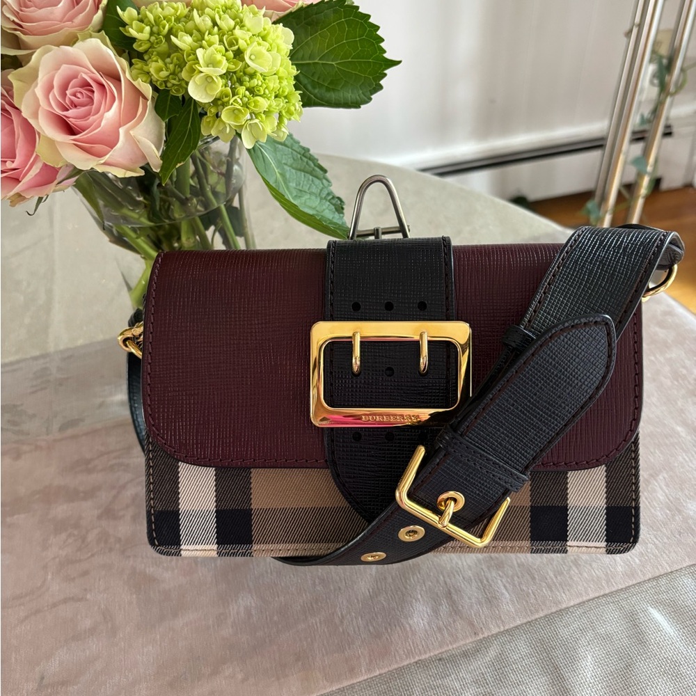 Classic Burberry, Black and Burgundy Checkered shoulder bag